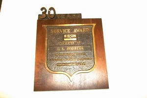 Vintage Original EXXON Gas Oil Company 30 Years Service Award Messing Plakette Schild - Bild 1 von 6