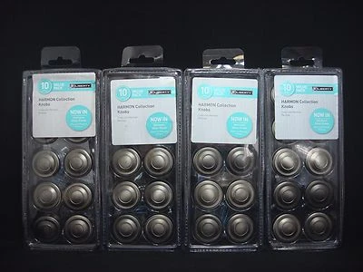 40 Liberty Harmon Collection 1 3/8" Botões Herança Acabamento Prata Botão - Imagem 1 de 4