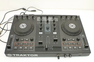 Native Instrument Traktor Kotrol S2 MK3 DJ controller - Picture 1 of 2
