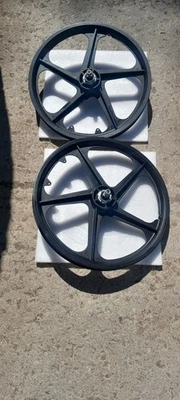 Peregrine Master OGK FIS MAGS Haro Redline GT Torker CW Kuwahara SE Araya Skyway Foto 1 de 4