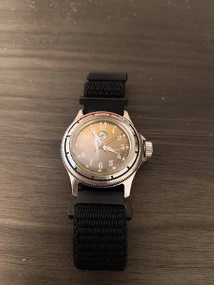 Mecánico de cuerda manual vintage Vostok Amphibia 33 mm para hombre Foto 1 de 3