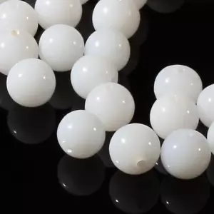 Lot 50 pc 7mm Czech vintage semi translucent pearlescent white round glass beads - Picture 1 of 1