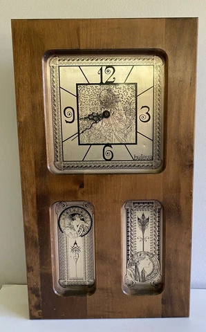 Vintage Bulova 21"x12" Wood Wall Clock Battery Operated 2 1/2" Sides Metal Inner Cover
