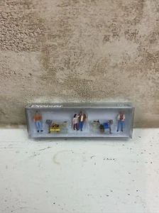 PREISER #10722, HO 1:87, SHOPPER MIT SHOPPING TROLLIES, MODELLEISENBAHN FIGUREN - Bild 1 von 3