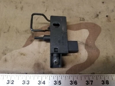 Ford Bronco 1995 guante compartimiento lámpara OEM 95 F2TB-15A563-a Foto 1 de 4