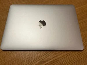 Apple MacBook Air 13,3" 2019; i5 8 Gen., 8GB RAM, 128GB SSD - Bild 1 von 4