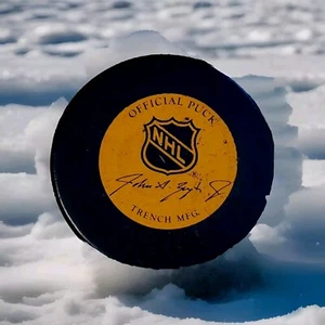 OFFICIAL PRACTICE NHL JOHN A. ZIEGLER HOCKEY PUCK GENERAL TIRE TRENCH MFG. 🇨🇦 - Picture 1 of 4