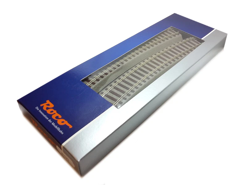 PACCO DA 6 BINARI CURVI CON MASSICCIATA MODEL ROCO 61123 H0 1:87 R3 434,5 mm 30° - Immagine 1 di 1