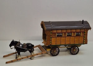 Caravana/carro gitano romaní vintage construido a rasguños modelo hecho a mano con caballo de la comarca - Imagen 1 de 15