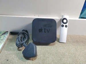 Apple TV 4th Generation HD Media Streamer A1625 With Remote control And Cable - Picture 1 of 2