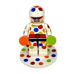 LEGO Polka-Dot Man Minifigure DC Super Heroes Batman Movie 70917 Complete Discs - Picture 1 of 9