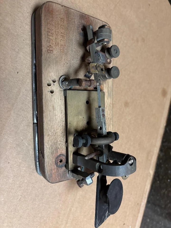 Vintage Morse Code Key W.U. TEL Telegraph Sounder Relay Ohms ham radio - Image 1 of 1
