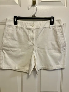 NWT Loft Outlet Women's White Chino Dress Shorts / Sz 10 / 6”Inseam / Cotton - Picture 1 of 6