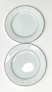 Noritake Ranier Salatteller 8 1/4" weiß geblümt auf weiß Top Zustand - Bild 1 von 2