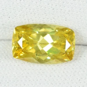 3.27 ct SPARKLING YELLOW MULTI COLOR * NATURAL SPHALERITE - CUSHION See Vdo ? - Picture 1 of 3