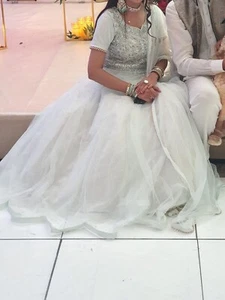 Asian Pakistani Wedding Party Dress - Small size (38) - Picture 1 of 4