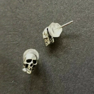 Death Studs (2) Orecchini In Peltro Alchemy Gotico - Immagine 1 di 2