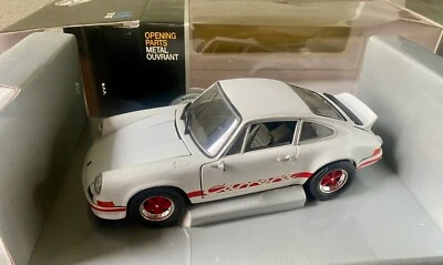 PORSCHE 911 CARRERA RS 2.7L 1973 1/18 UNIVERSAL HOBBIES MIB - Immagine 1 di 4