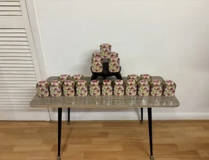 Lotto di 22 barattoli di latta vintage Royal Albert Old Country Roses - Foto 1 di 24
