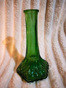MCM emerald green glass vase with unique 5 sided twist on the bottom of vase.  - Picture 1 of 5