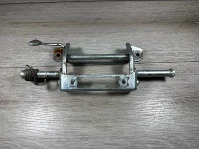 Honda CBR929RR 2000-2001 OEM ASIENTO TRASERO PASAJERO BISAGRA GANCHO PESTILLO SOPORTE 929 Foto 1 de 4