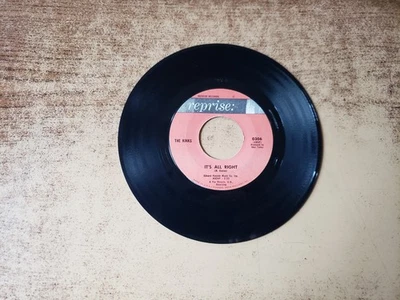 1960s VG+ The Kinks  You Really Got Me/IT'S ALL RIGHT 0306 45 - Image 1 of 2