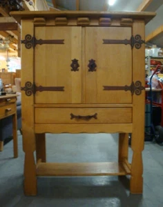 Hochw. massiv Holz Eiche Schrank Highboard Kommode Wandschrank Dielenschrank - Bild 1 von 18