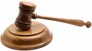 Traditional Judge's Gavel and Block - Handmade in England from Solid Oak - Picture 1 of 5
