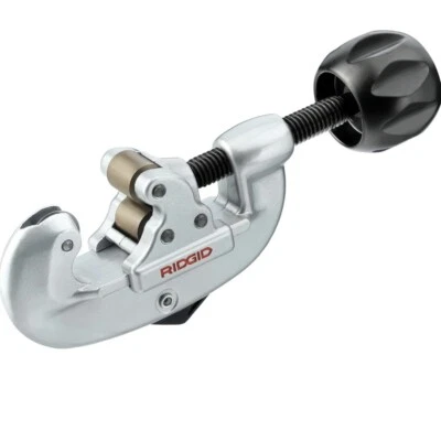RIDGID Screw Feed No.10 Heavy-Duty Tubing and Conduit Cutter 25mm Capacity 32915 - Image 1 of 4