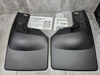 Conjunto traseiro WeatherTech MudFlaps 120065 para Ford F-250/F-350 Super Duty 2017-2022 - Imagem 1 de 4