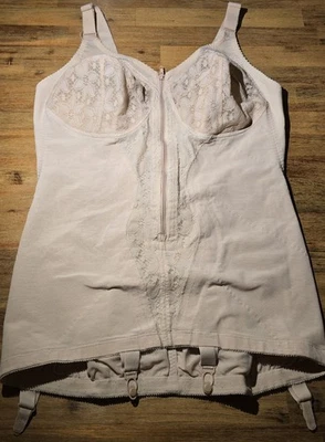 Triumph Torselette/Corselet IDEAL KR, Size 110 D, Skin, Very Good * VINTAGE * RARE - Image 1 of 4