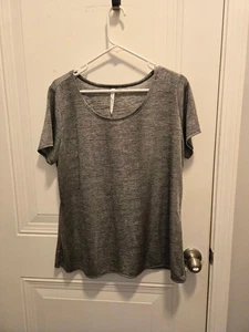 Camiseta de manga corta para mujer de la colección NY - talla L elegante con gris metálico - Imagen 1 de 1