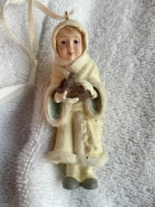Hallmark Keepsake Ornament Gentle Angel Memories of Christmas Hand Crafted 2002 - Picture 1 of 6