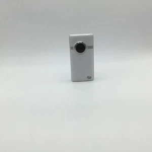 Flip UltraHD Video Camera - White 8 GB, 2 Hours - 2nd Gen - White - VGC (U2120W) - Picture 1 of 2