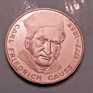 5 Deutsche Mark Gedenkmünze "Carl Friedrich Gauß 1777-1855" 1977 Prägeort J - Bild 1 von 6