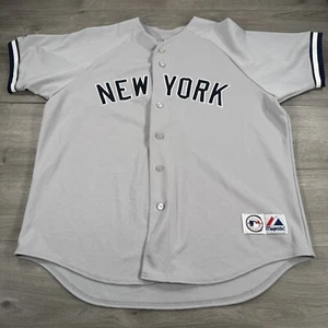 Majestuosa camiseta gris en blanco de los New York Yankees de colección de los 90 - Imagen 1 de 8