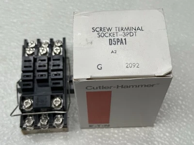 D5PA1 , Cutler-Hammer , Screw Terminal Socket, 3PDT - Image 1 of 3