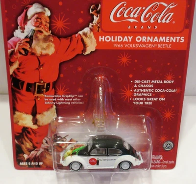РОЖДЕСТВЕНСКИЕ/ПРАЗДНИЧНЫЕ УКРАШЕНИЯ JOHNNY LIGHTNING COCA-COLA ~ 1966 VOLKSWAGEN BEETLE КАК НОВЫЕ - Изображение 1 из 4