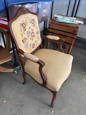 Antique French Rococo Style Parcel Gilt Mahogany, Tapestry Bergere Chair C1920 - Image 1 of 2