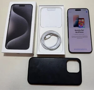 Apple iPhone 15 Pro Max - 1 TB - Black Titanium (Unlocked) - EXCELLENT Condition - Zdjęcie 1 z 14
