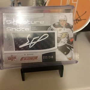 2018-19 Engrained Rookie Signature Shots Auto #RSS-SS Sam Steel RC #/249 Anaheim - Picture 1 of 2