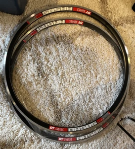 DTSwiss RR585 700cRims pair- never built into wheels 24 hole front/28 hole rear - Picture 1 of 4