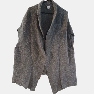 A New Day Cardigan Cape Womens One Size Gray Sleeveless Collared Lightweight - Picture 1 of 5