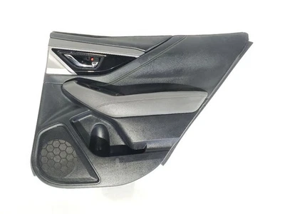 Panel de moldura de puerta trasera derecha Subaru Outback Legacy 2024 OEM  Foto 1 de 4