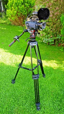 Profi Stativ Manfrotto Carbon MVKN8TWINMC mit Fluid-Video-Kopf Nitrotech N8 - Bild 1 von 4