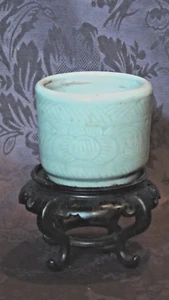 ANTIKER CHINESISCHER CELADON GLASIERTER TOPF HANDGESCHNITZTER STÄNDER - Bild 1 von 9