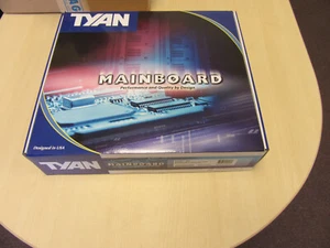 TYAN S5387-EFI EATX DUAL XEON LGA 771 SERVER MOTHERBOARD 2GBE 500P GFX SATA RAID - Picture 1 of 4