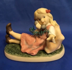 1998 Coca Cola Figurine 538906 "Though Distance You're Still Close to my Heart" - Picture 1 of 6