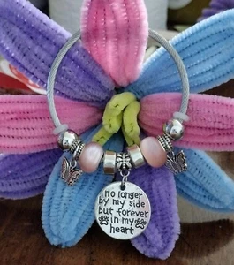 Remembrance Bettelarmband mit Pfotenstempel. Nicht mehr an meiner Seite sondern für immer in.. - Bild 1 von 5