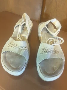 Sandalias de plataforma natural Womans Mudd talla 9 - Imagen 1 de 8